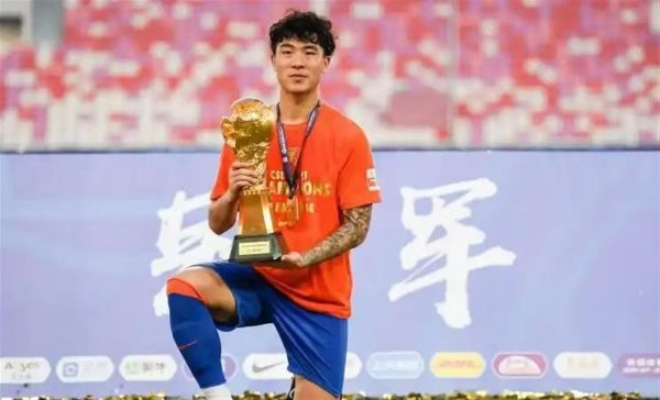 山东泰山中卫石柯离队倒计时，办事生活要紧飘荡点激励球迷海涵