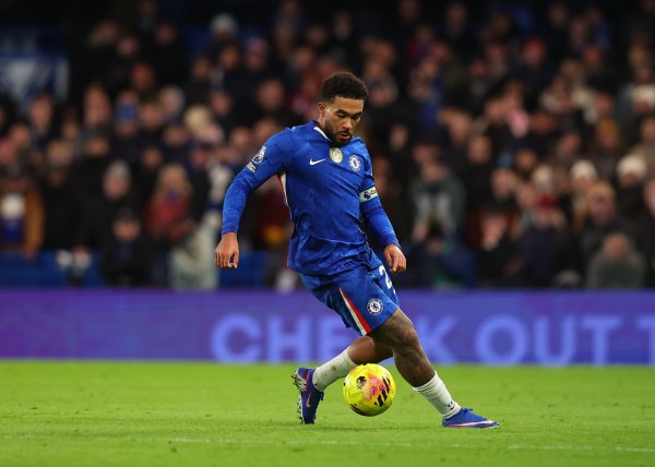 詹姆斯：咱们咬紧牙关最终赢得一分 对于新主帅咱们咫尺一无所知