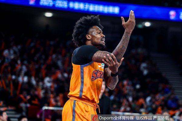 工夫万能！布兰登·古德温11中5拿到17分11板9助 正负值+18